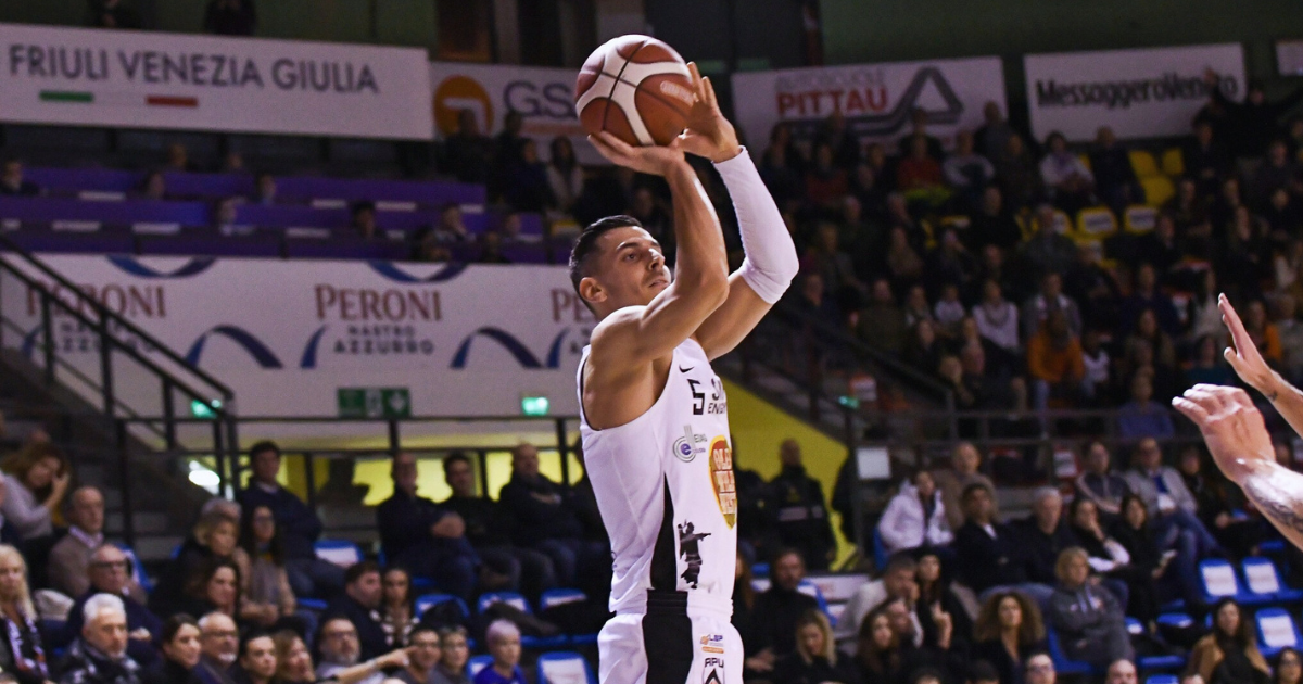 Apu Udine - Alibegovic Foto Roberto Comuzzo